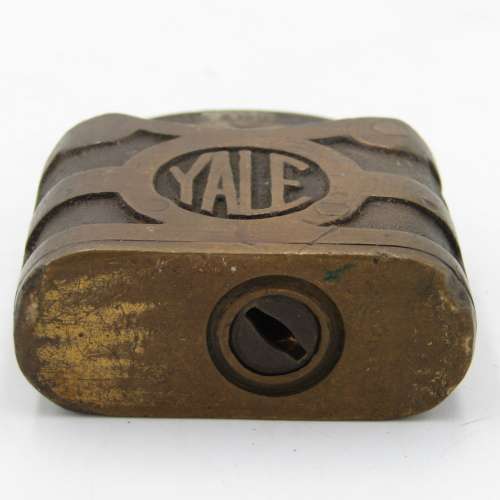 Vintage YALE padlock - no key