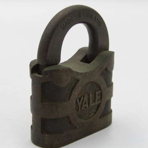 Vintage YALE padlock - no key