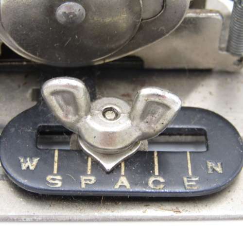 Vintage Singer serving Machine buttonhole attachment tool in box
