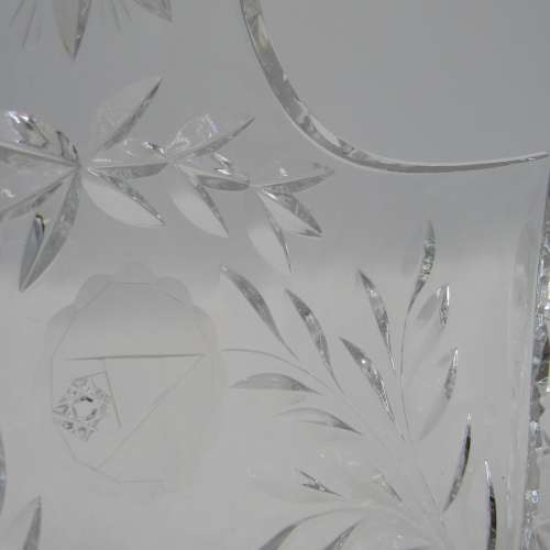 Beautiful cutglass crystal fruit bowl - small clip on rim