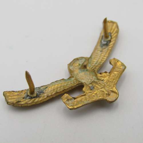 Lot of 4 different colour SA Air Force collar badges