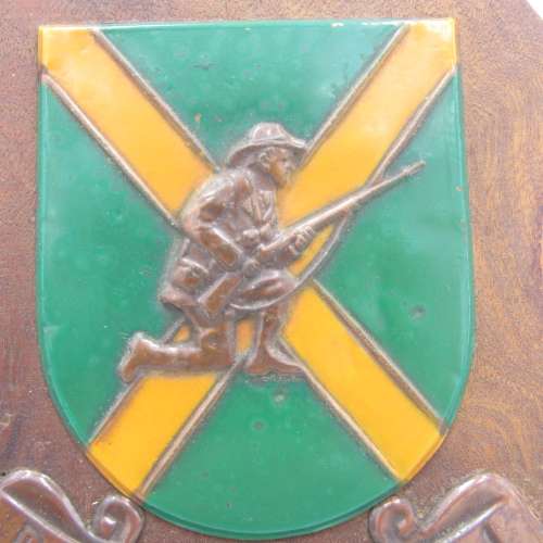 Unusual SADF Danie Theron combat school plaque