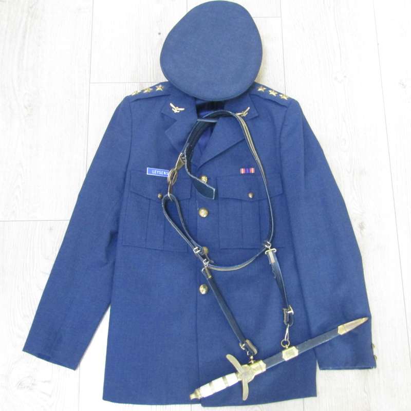 SA Air Force Officers dagger with belt tunic and cap of Captain Leysens - dagger number 2455