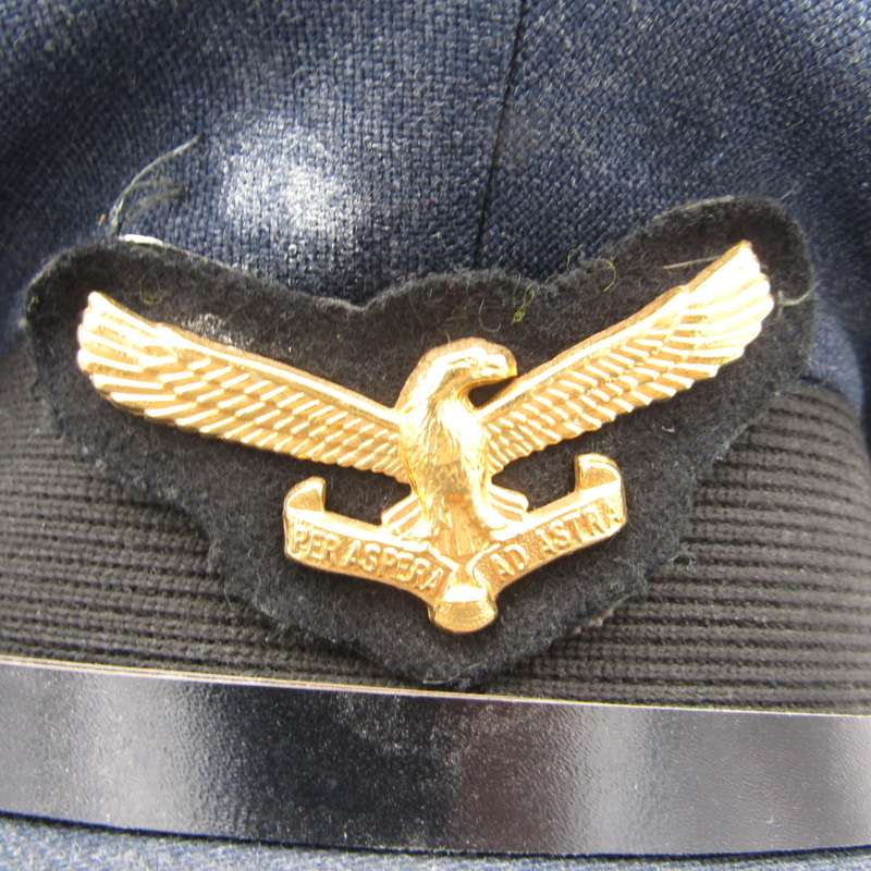 SA Air Force Officers dagger with belt tunic and cap of Captain Leysens - dagger number 2455