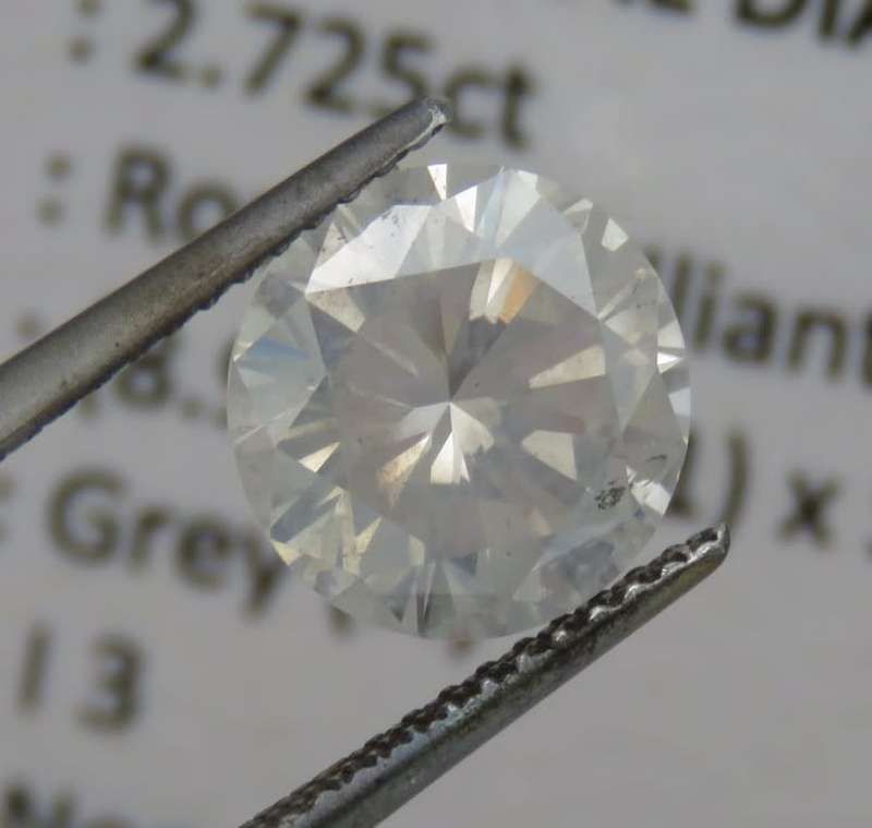 Natural Round Brilliant diamond of 2,725ct with GEMLAB certificate - colour N, I3