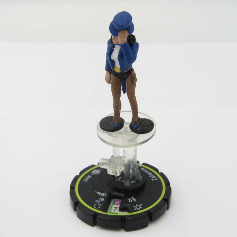 Lot of 8 DC Heroclix mini figurines