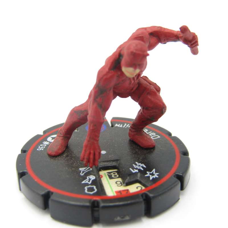 Lot of 8 DC Heroclix mini figurines