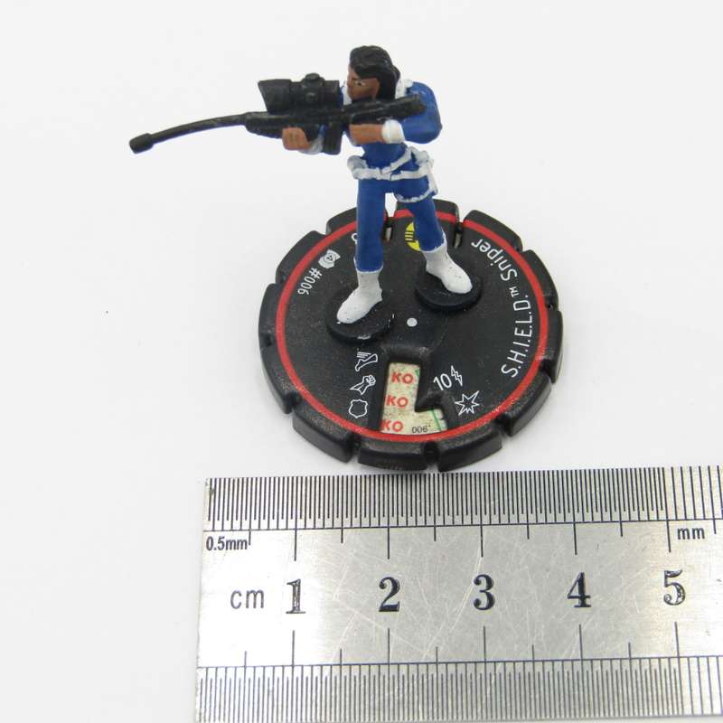 Lot of 7 DC Heroclix mini figurines