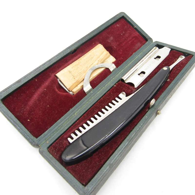 Vintage Durham Duplex cut throat straight razor in case