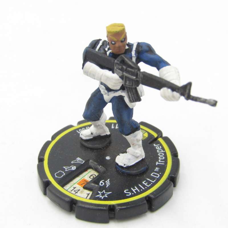 Lot of 8 DC Heroclix mini figurines