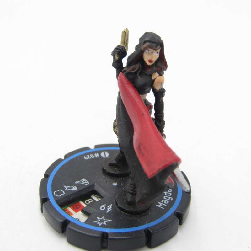 Lot of 8 DC Heroclix mini figurines