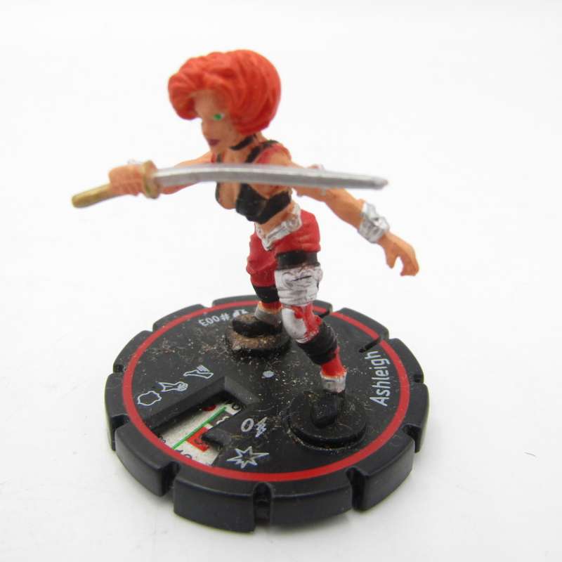 Lot of 8 DC Heroclix mini figurines