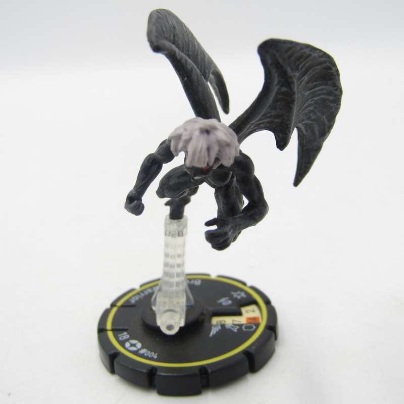 Lot of 8 DC Heroclix mini figurines