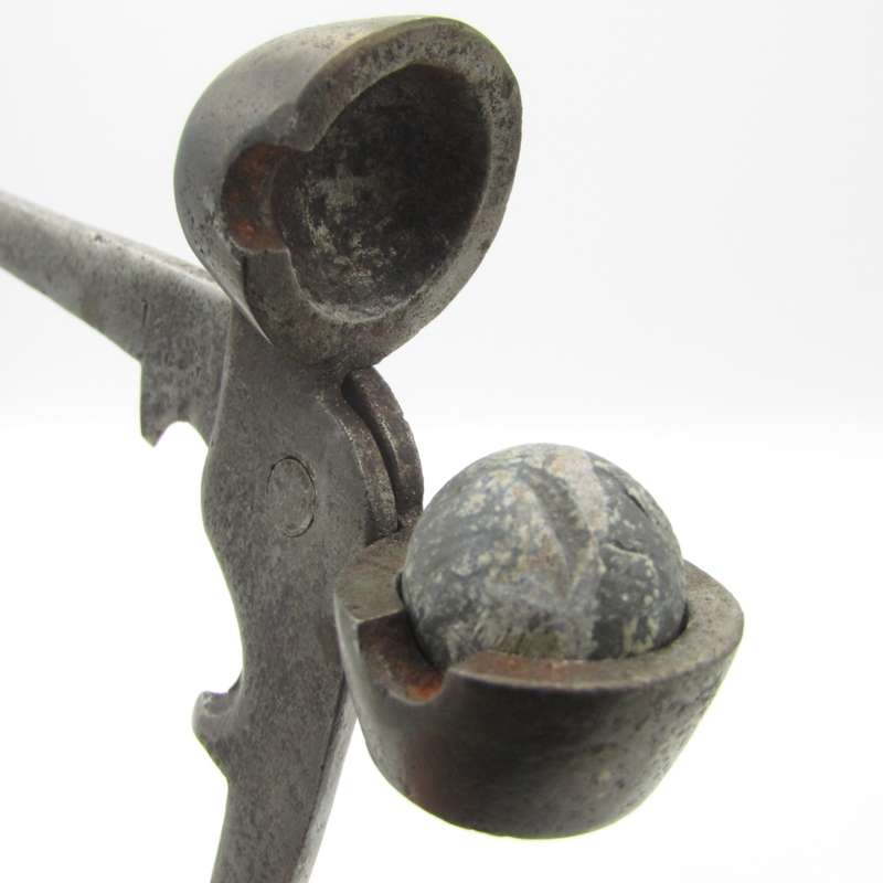 Antique Musket ball mould - 0,75 inch diameter ball