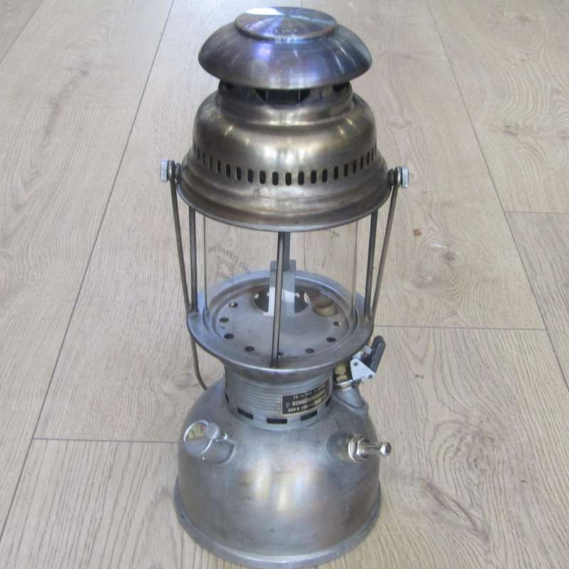 Vintage German Bundeswehr Petromax petroleum lantern - excellent condition in steel case