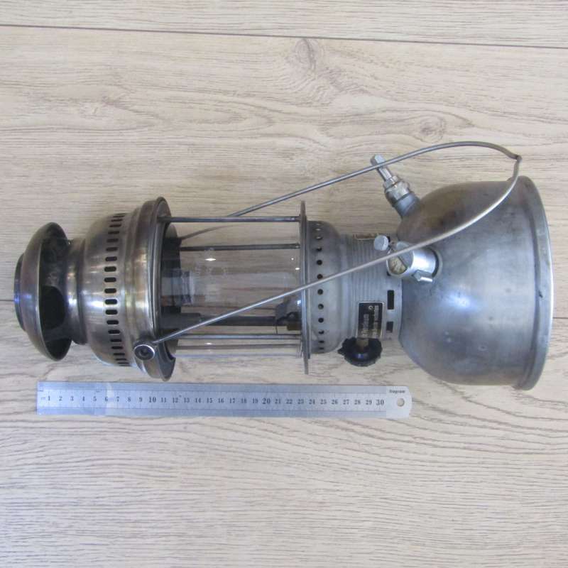 Vintage German Bundeswehr Petromax petroleum lantern - excellent condition in steel case