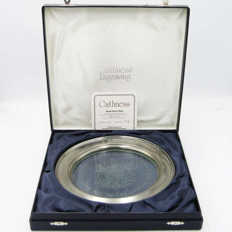 Vintage Caithness Engraving Royal Arms pewter with glass plate in case
