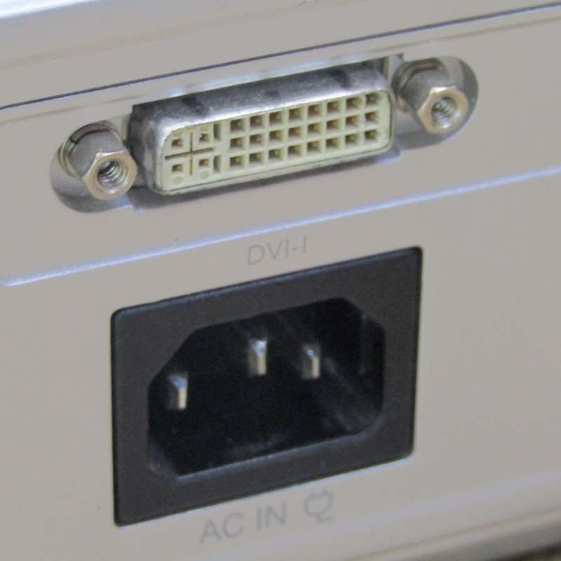 LG DS 125 Projector in bang with cables - working