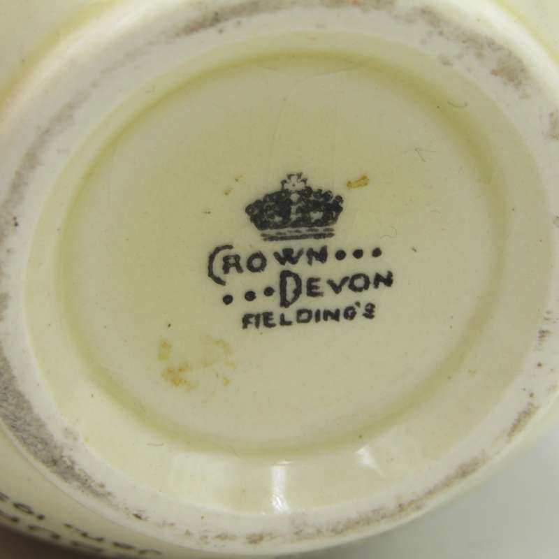 1936/37 Empire Exhibition cup with broken sourcer - almost impossible to get