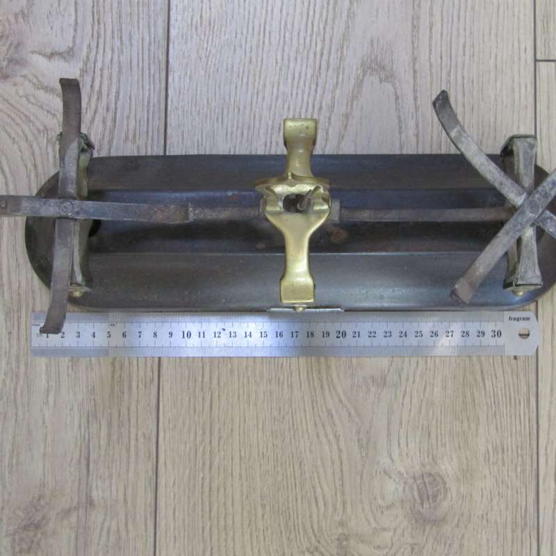 Antique brass and iron 2 lbs grocer balancing scale