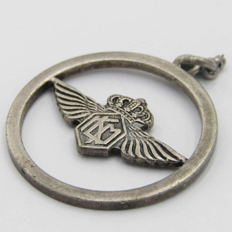 Herman Hoorkaas made silverplated KLM pilot`s wings in pendant