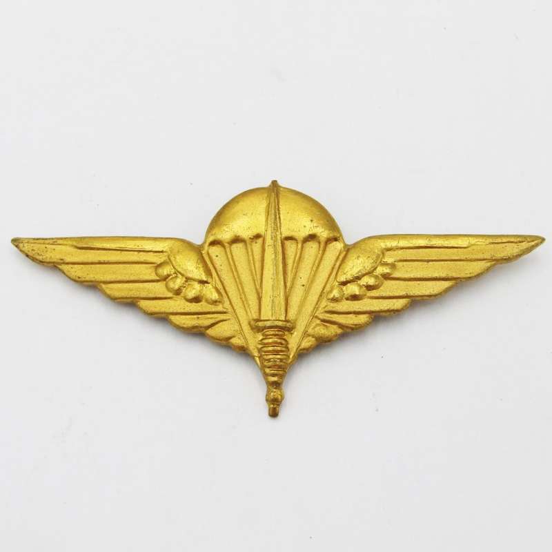 Belgium Para-Commando Parachutist beret badge