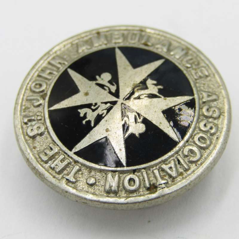 St John`s Ambulance Button hole badge