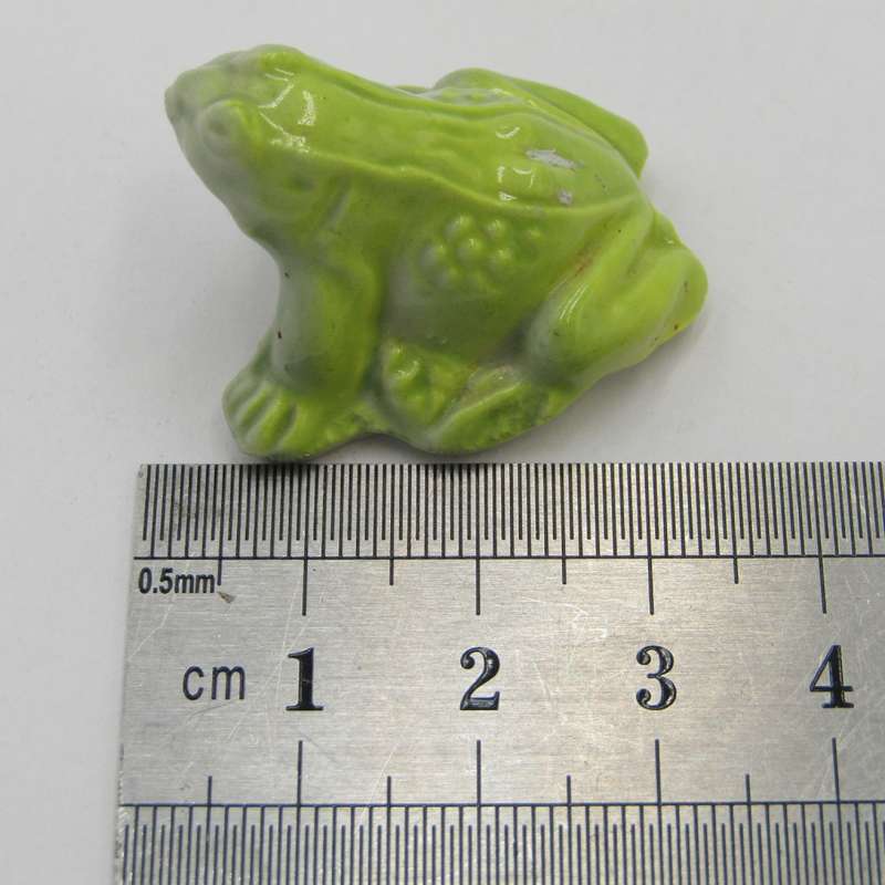 Vintage Wade Whimsies frog figurine