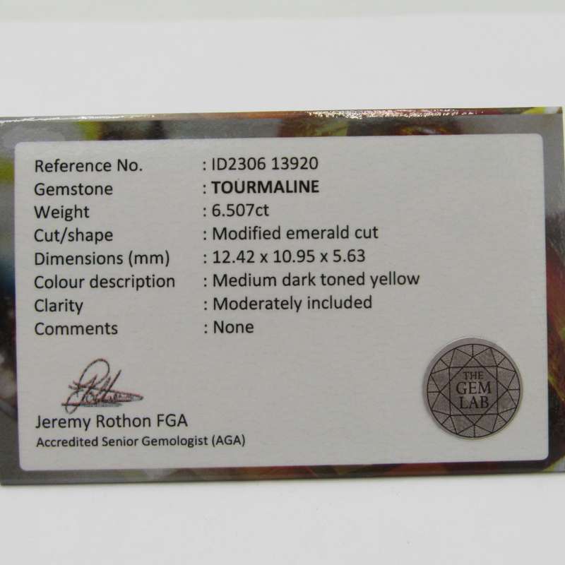Tourmaline of 6,5 carat - modified Emerald cut - Medium dark toned yellow