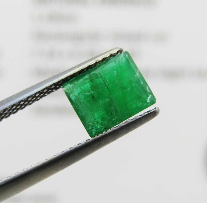 Natural Emerald of 1,09 carat - Rectangular mixed cut - Sandawana type