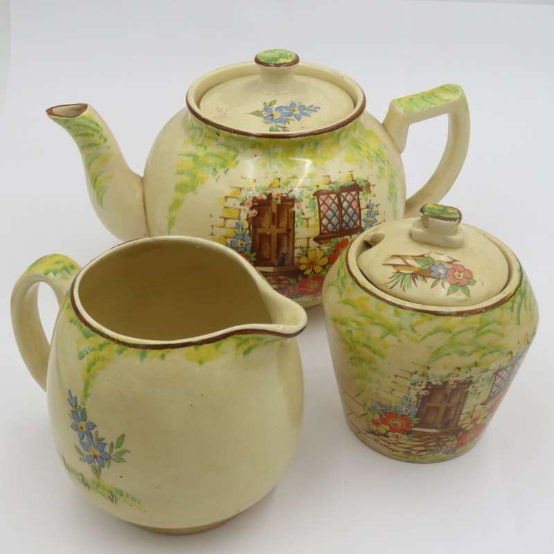 Vintage Arthurwood 5 piece tea set - teapot, milk jug and sugar bowl