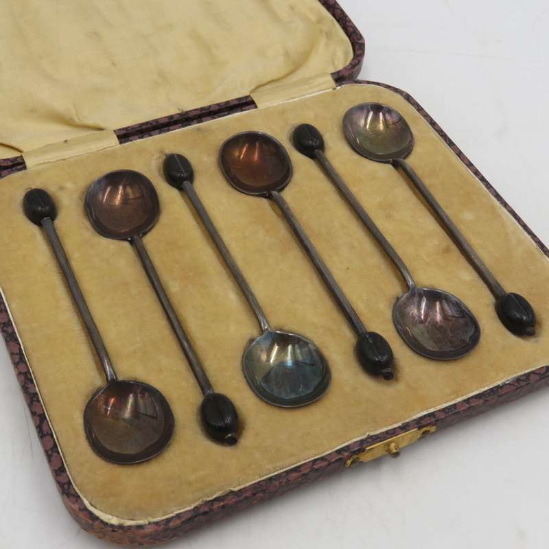 Set of hallmarked sterling silver coffee bean spoons in original box