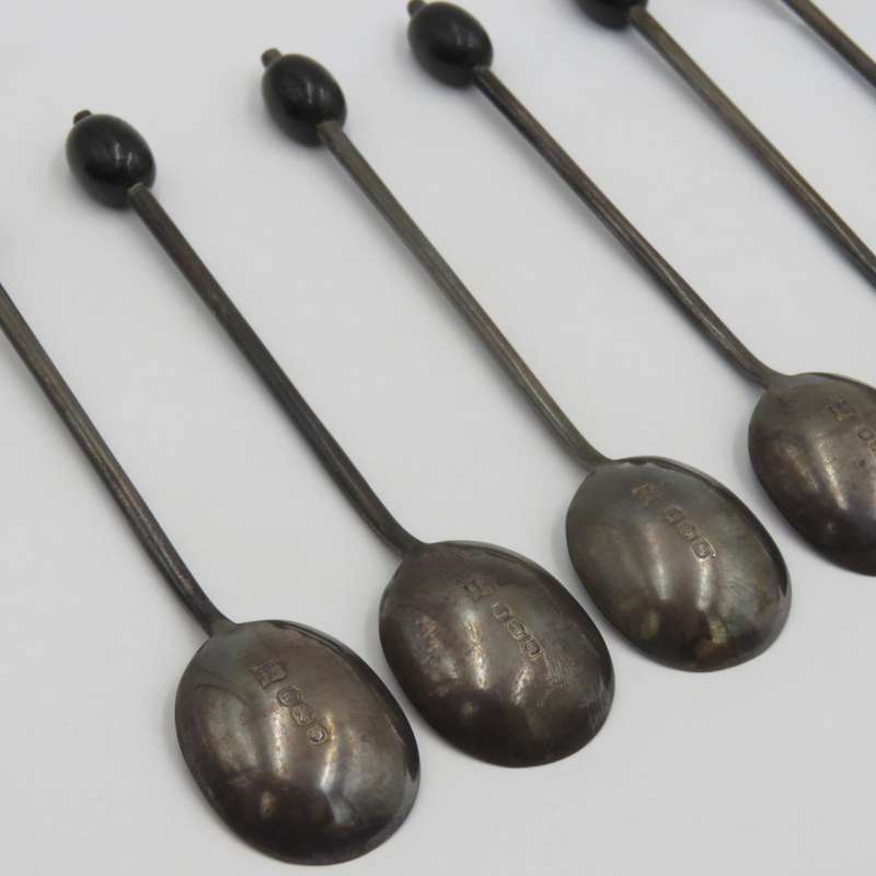 Set of hallmarked sterling silver coffee bean spoons in original box
