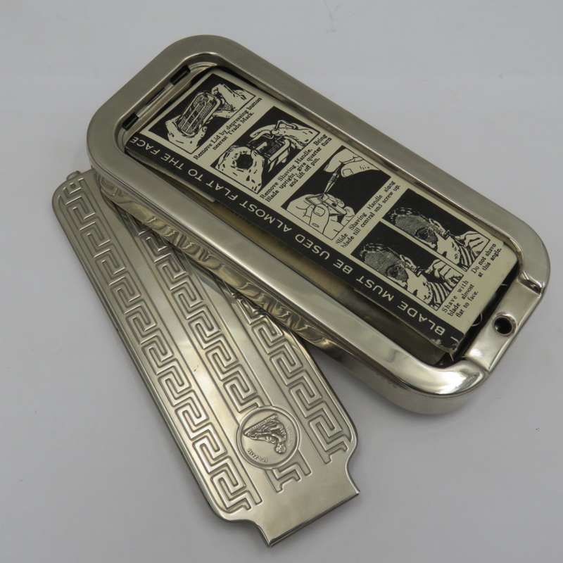 Vintage Rolls Razor in excellent condition - never used