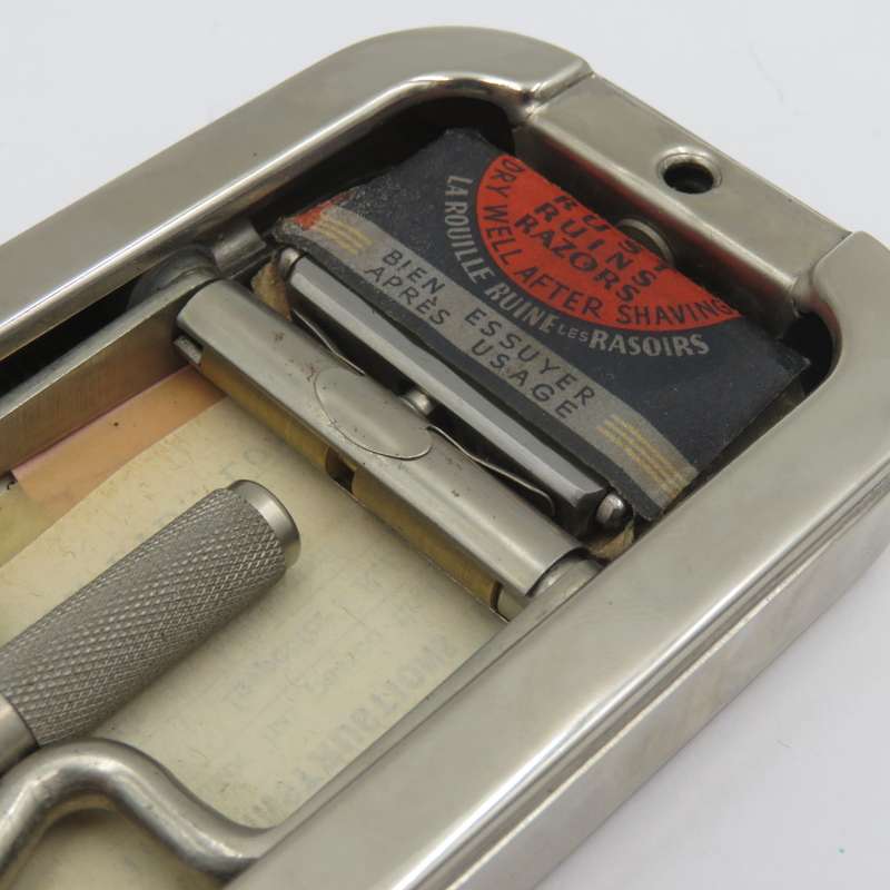 Vintage Rolls Razor in excellent condition - never used