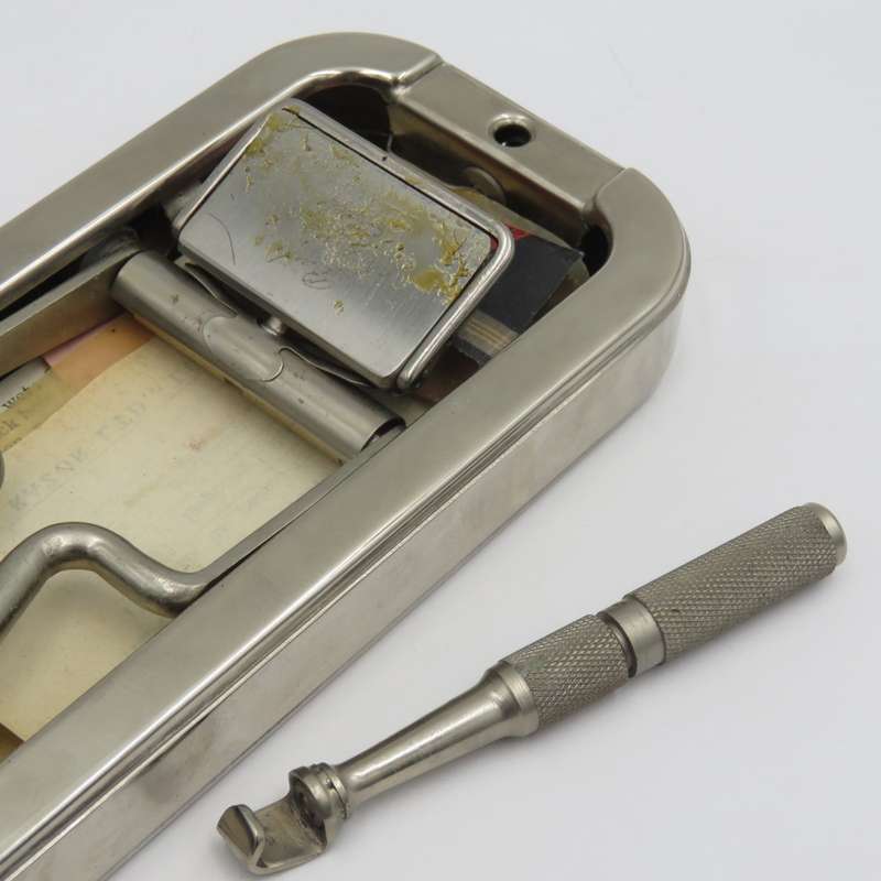 Vintage Rolls Razor in excellent condition - never used