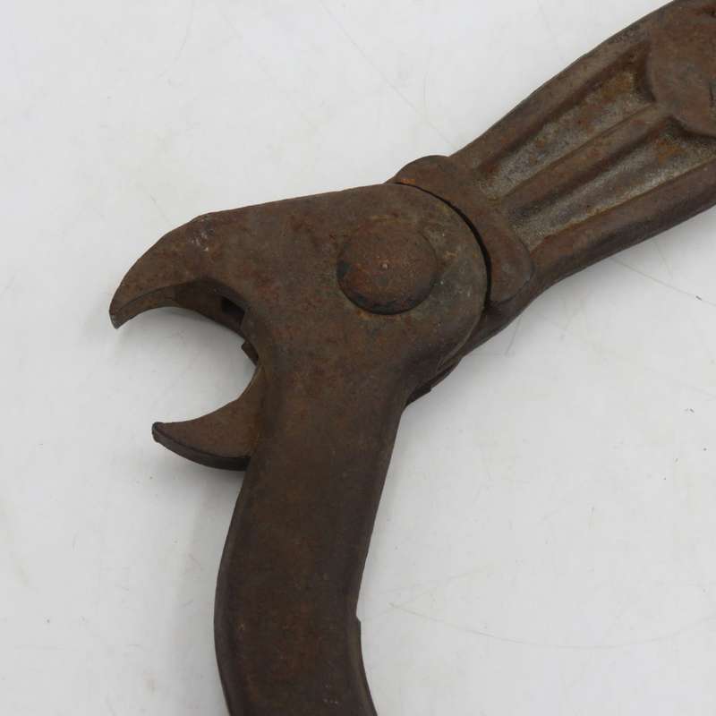 Vintage NO.56 Suregrip Crescent nail puller