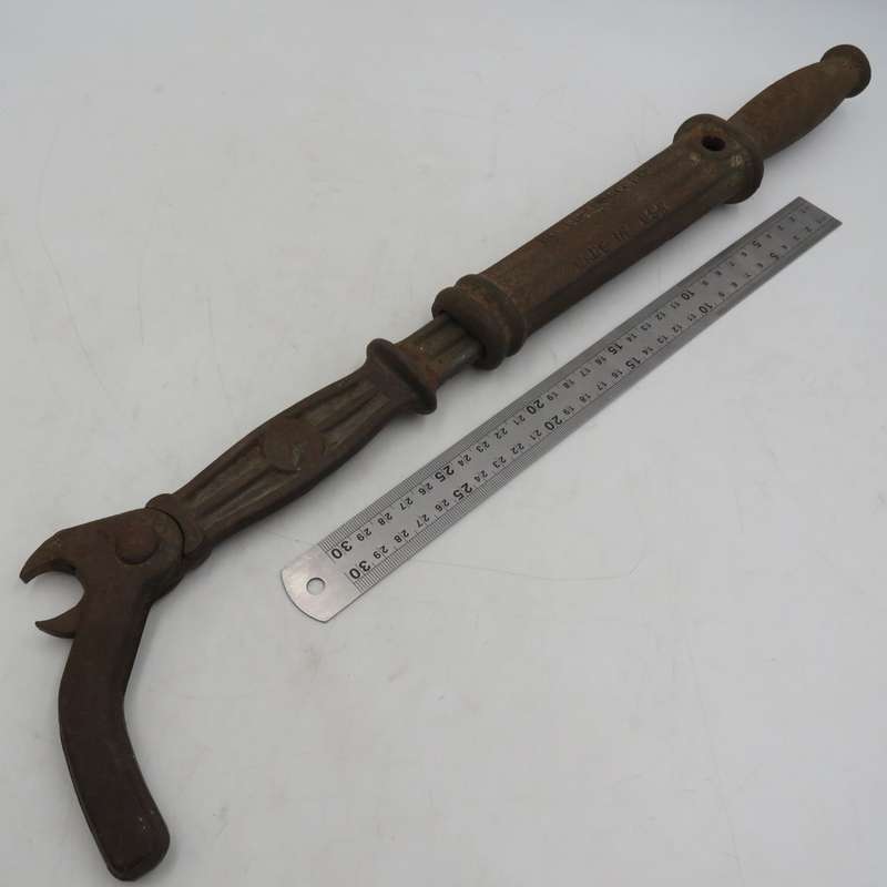 Vintage NO.56 Suregrip Crescent nail puller