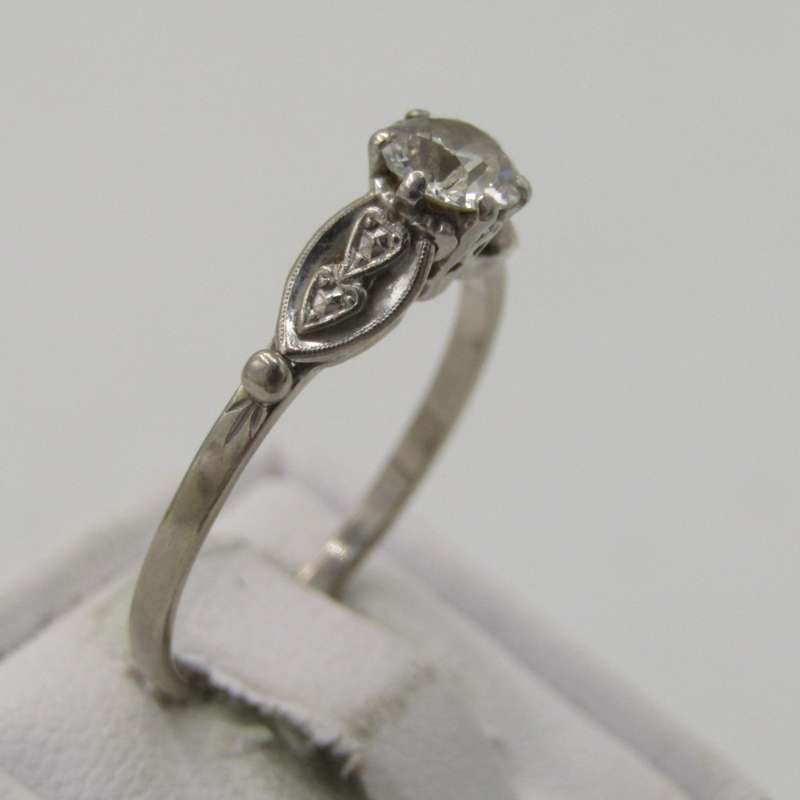 Vintage 18kt White gold diamond ring with 0,55ct old cut diamond - colour H, SI2 - size R