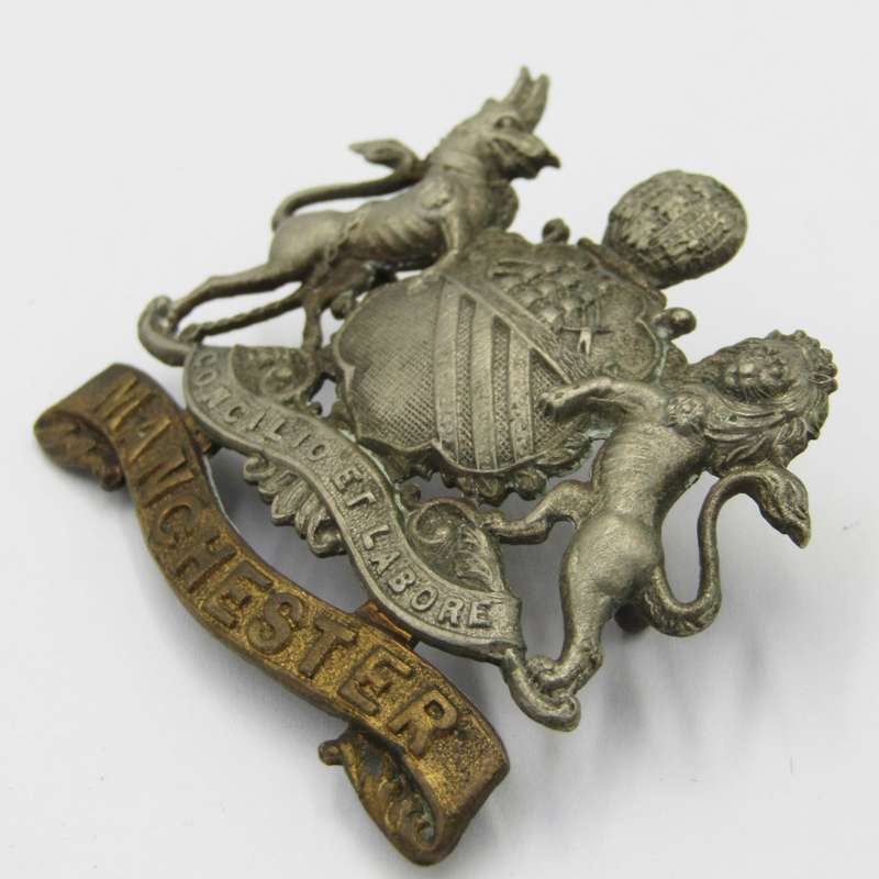 Royal Army Manchester regiment cap badge