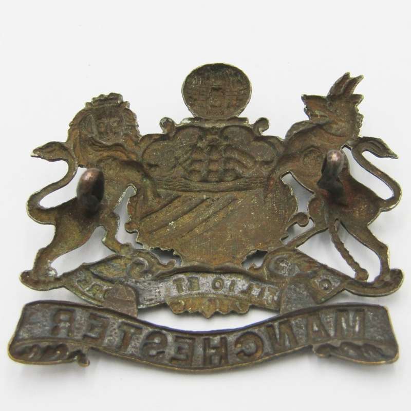 Royal Army Manchester regiment cap badge