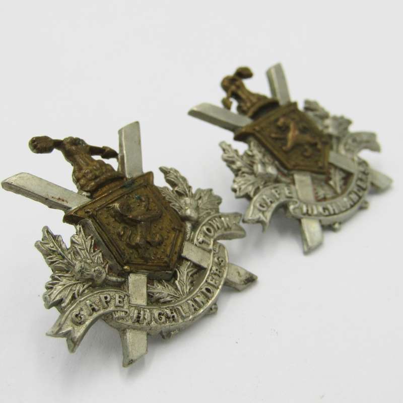 Set of Cape Town Highlanders collar badges