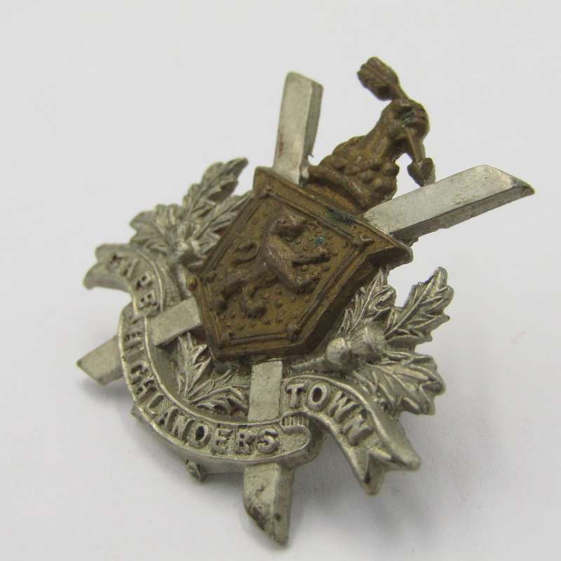 Set of Cape Town Highlanders collar badges