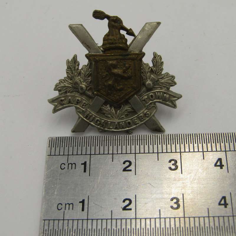Set of Cape Town Highlanders collar badges