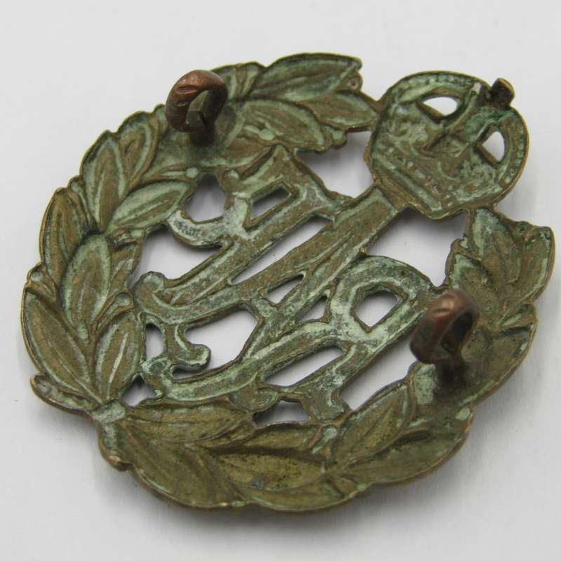 WW2 Royal Air Force cap badge