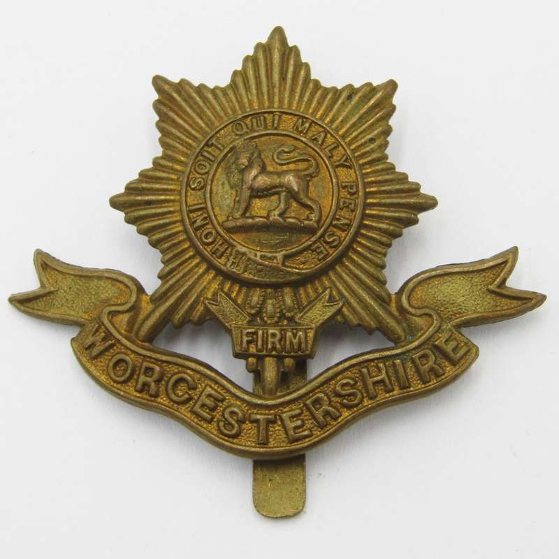 Royal Army Worcestershire regiment cap badge