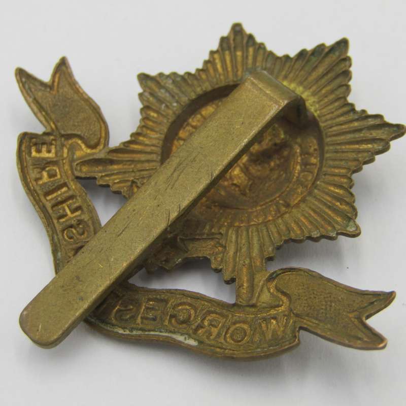 Royal Army Worcestershire regiment cap badge