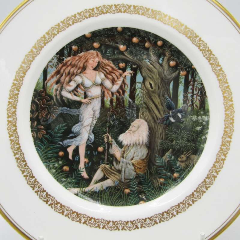 Royal Worcester King Arthur plate - Merlin and the Enchantress Viviane