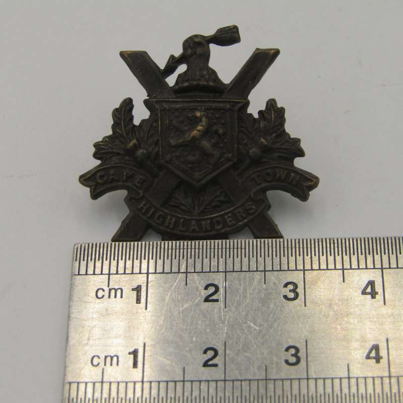 Cape Town Highlanders collar badge