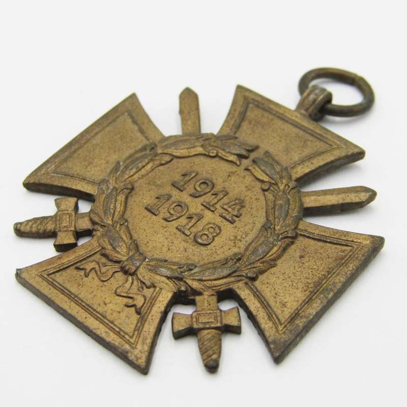 WW1 German Hindenburg cross with swords